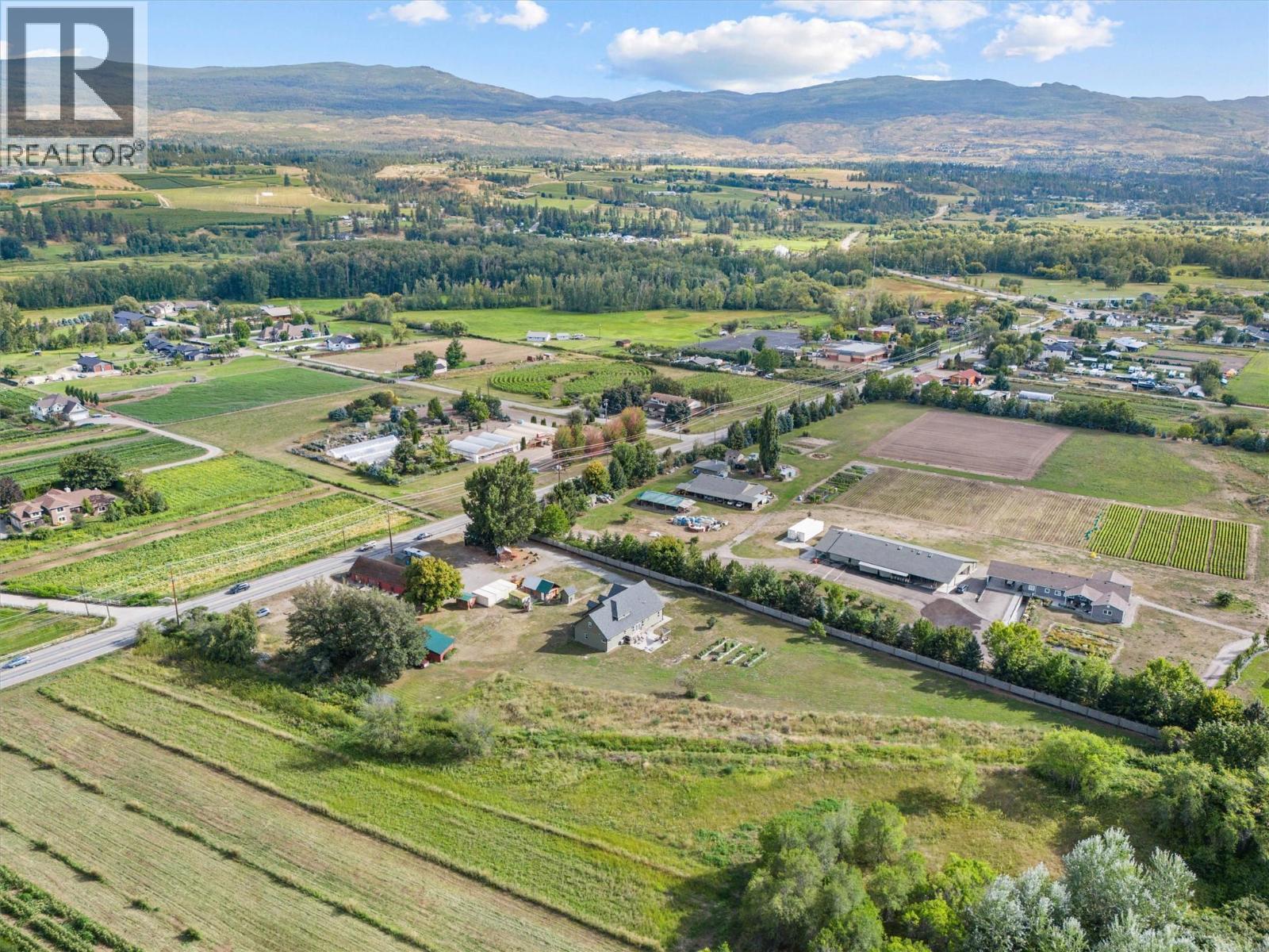 3550 Benvoulin Road, Kelowna, BC - Outdoor With View