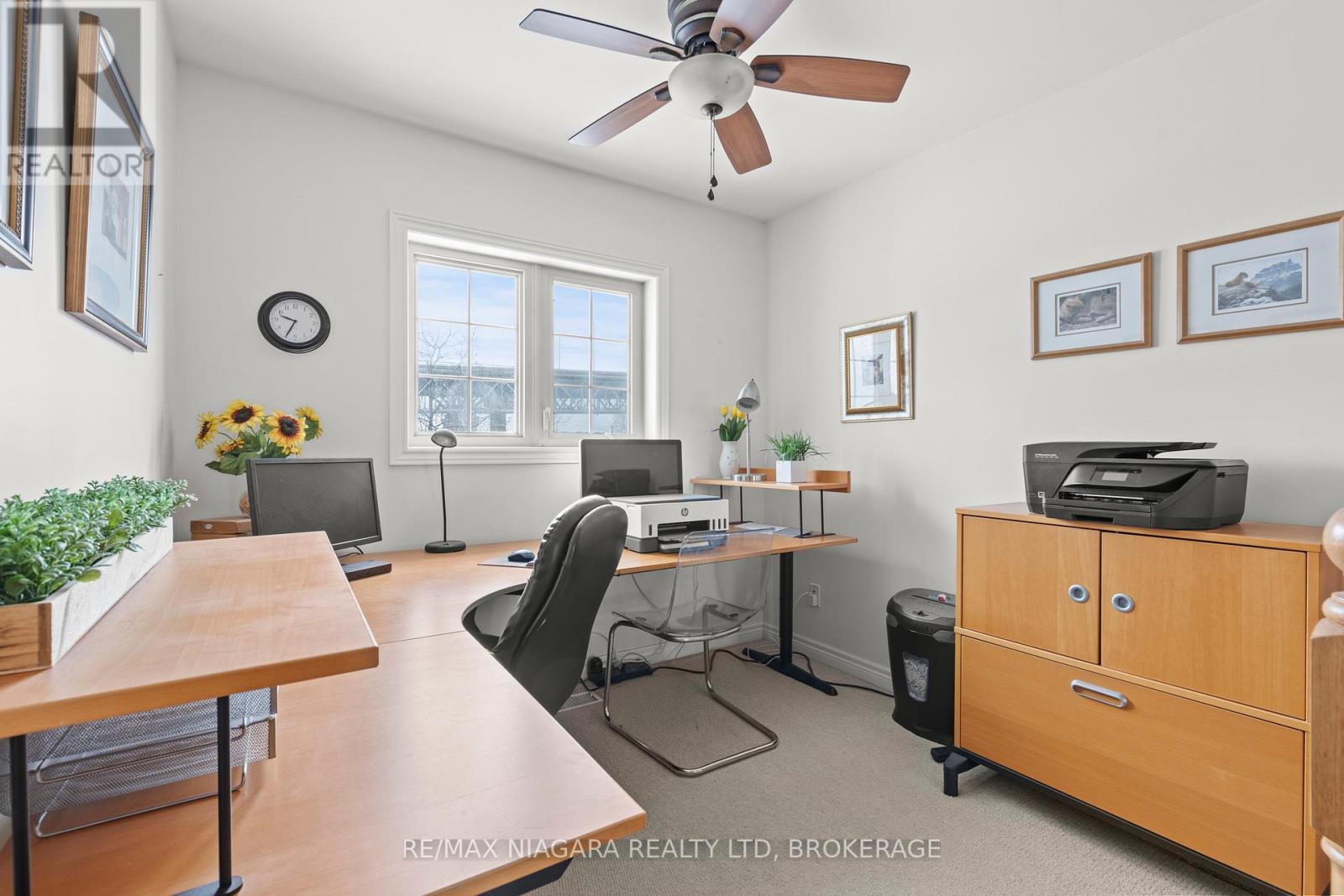 1069 Beach Boulevard, Hamilton (Hamilton Beach), ON - Indoor Photo Showing Office