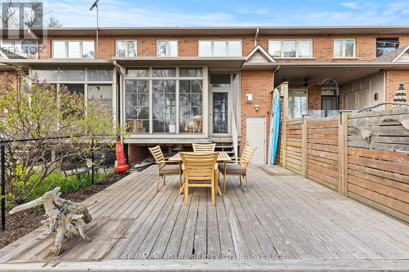 1069 Beach Boulevard, Hamilton (Hamilton Beach), ON - Outdoor With Deck Patio Veranda