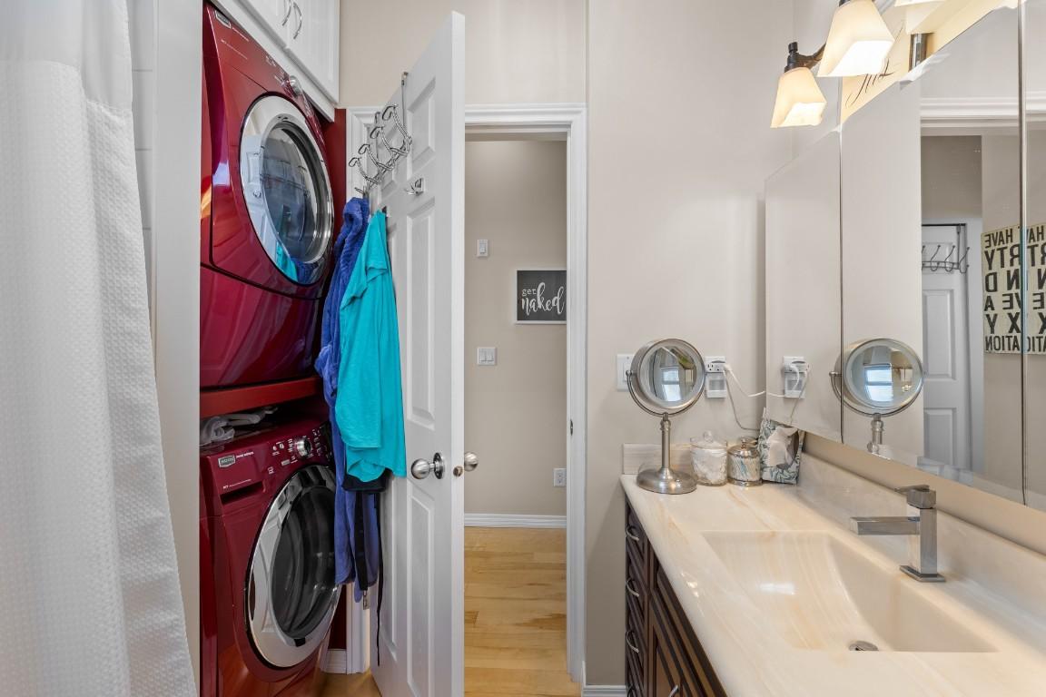 363-415 Commonwealth Road, Kelowna, BC