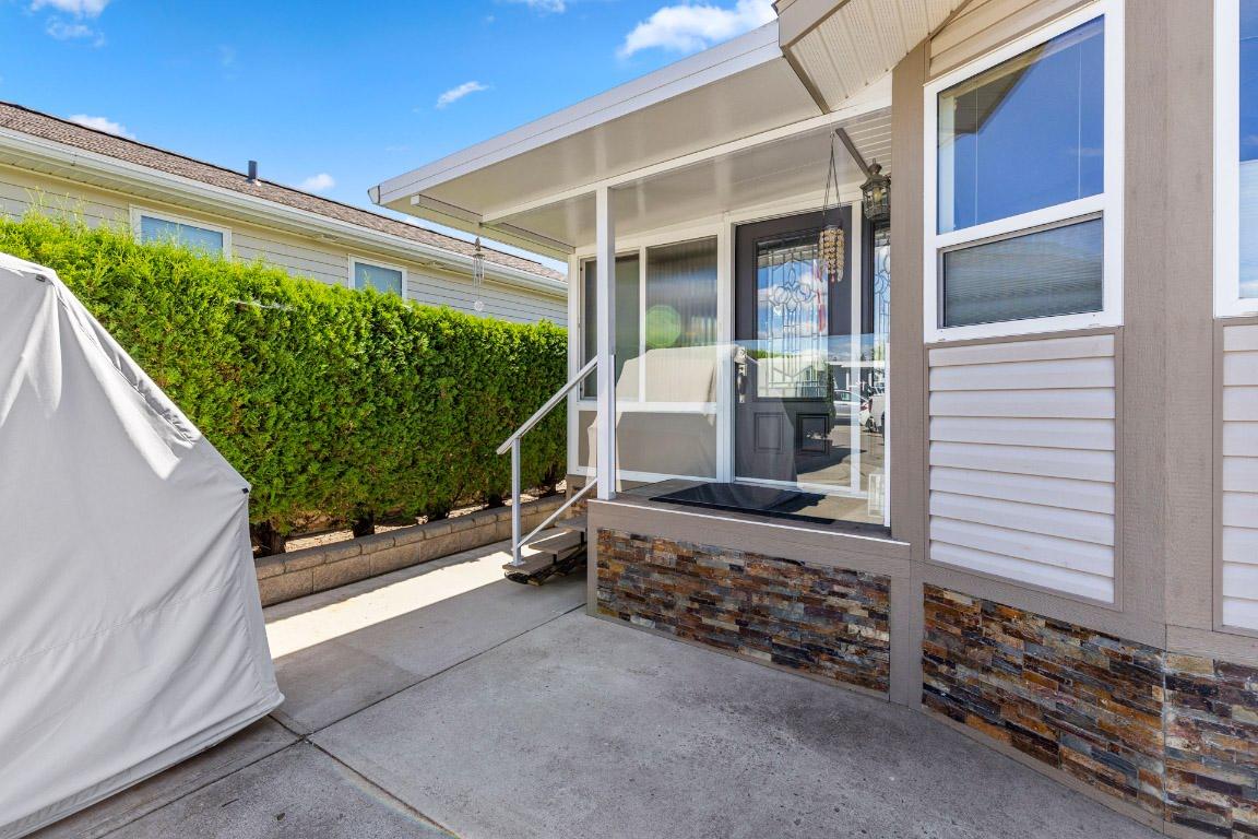 363-415 Commonwealth Road, Kelowna, BC