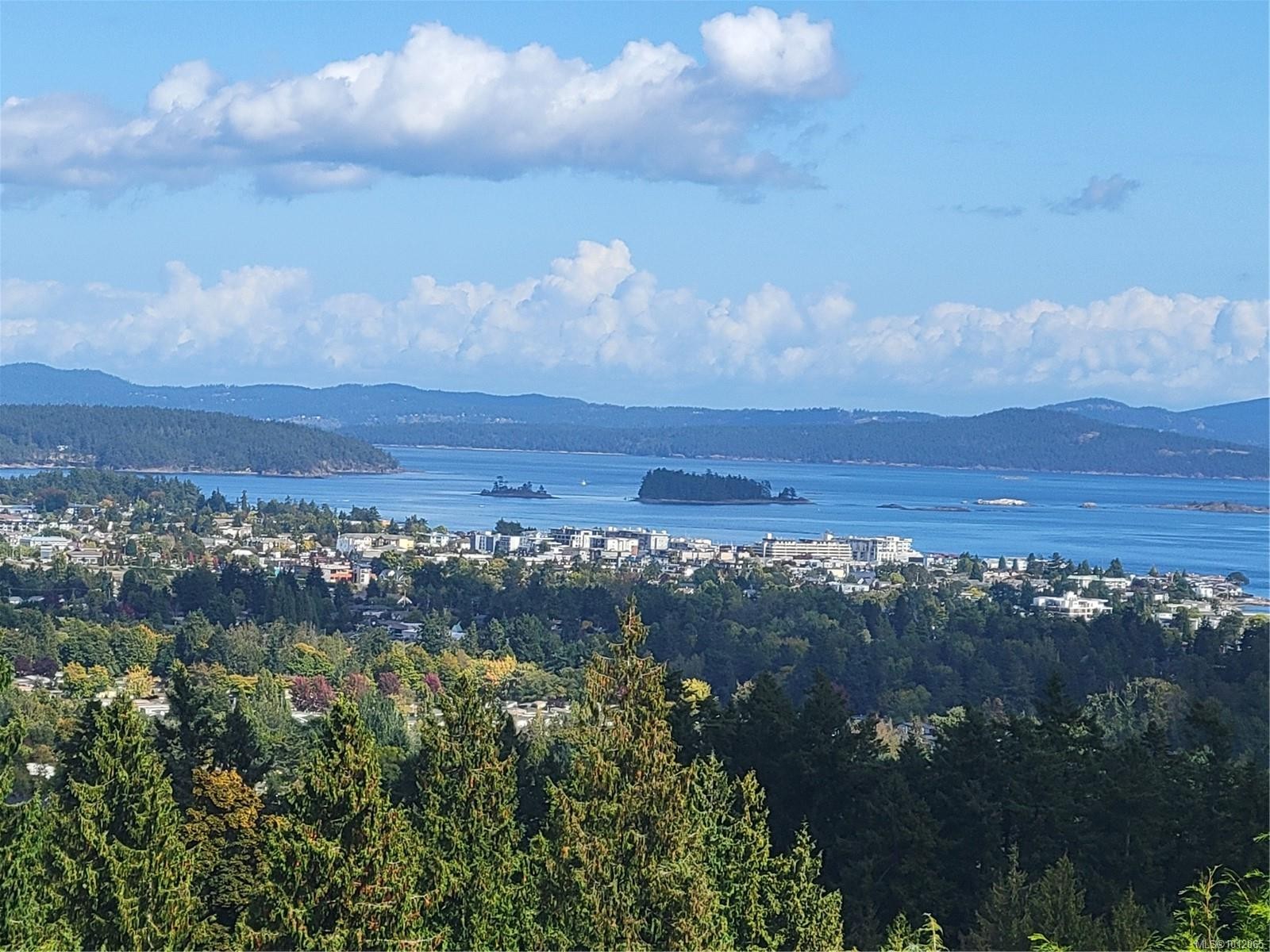 8870 Forest Park Dr, North Saanich, BC