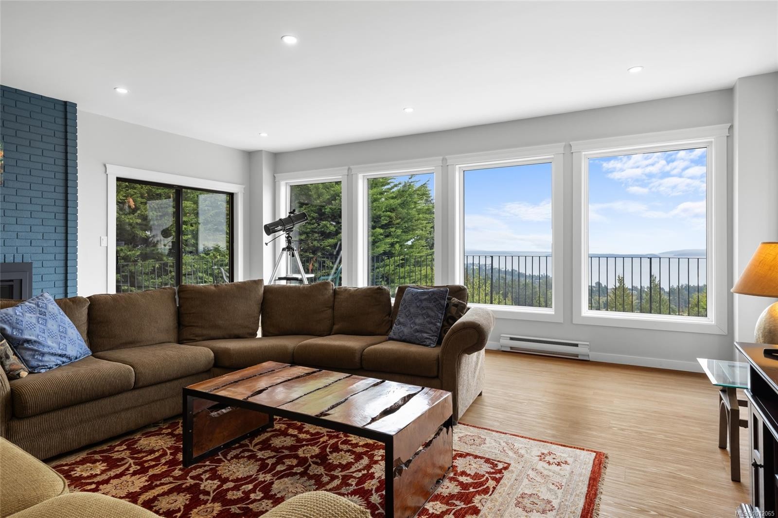 8870 Forest Park Dr, North Saanich, BC