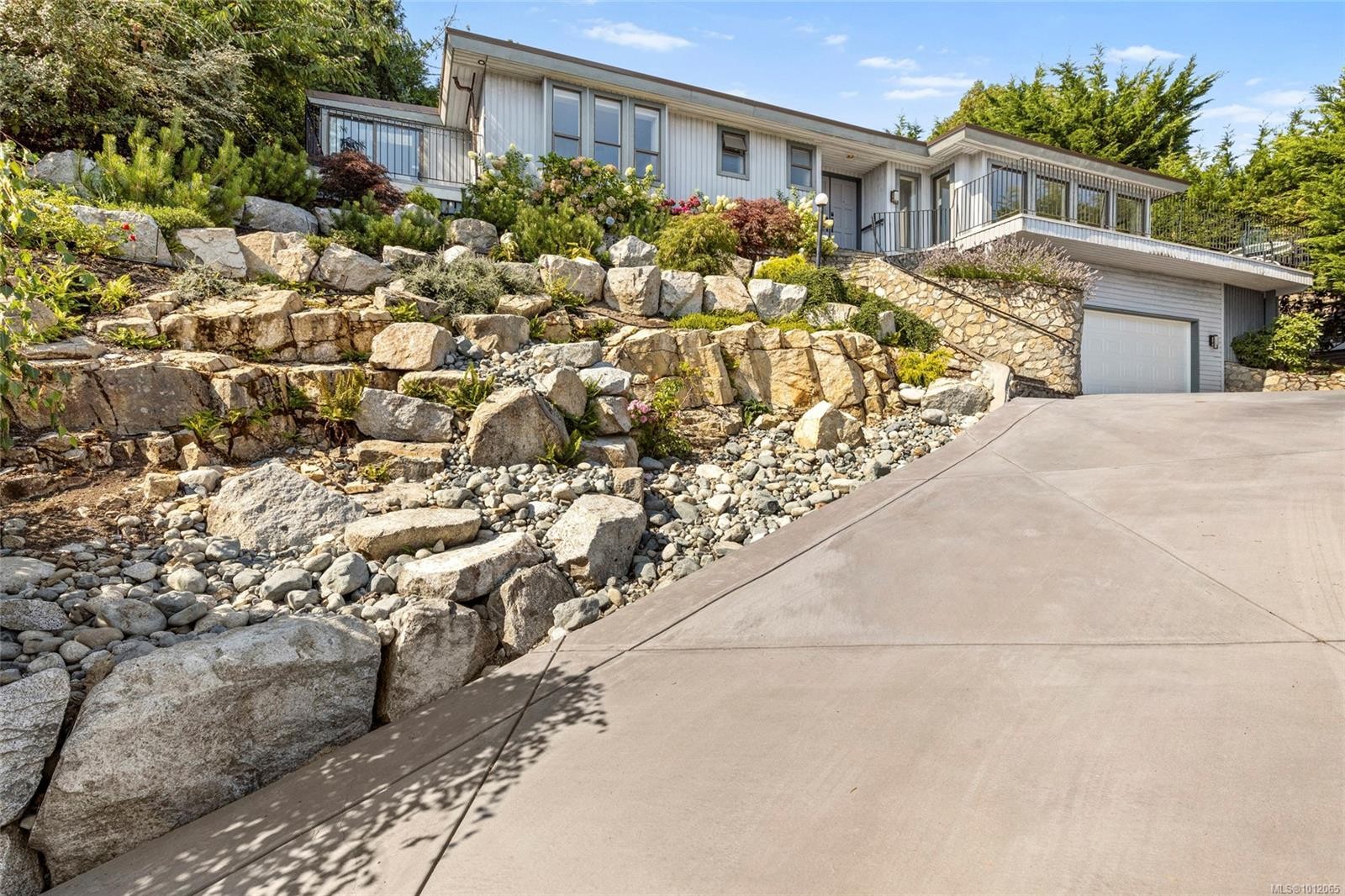 8870 Forest Park Dr, North Saanich, BC