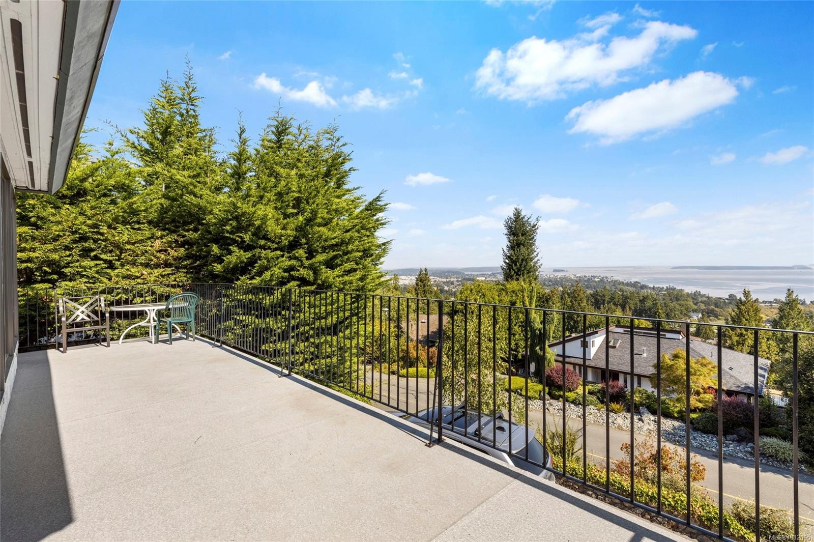 8870 Forest Park Dr, North Saanich, BC