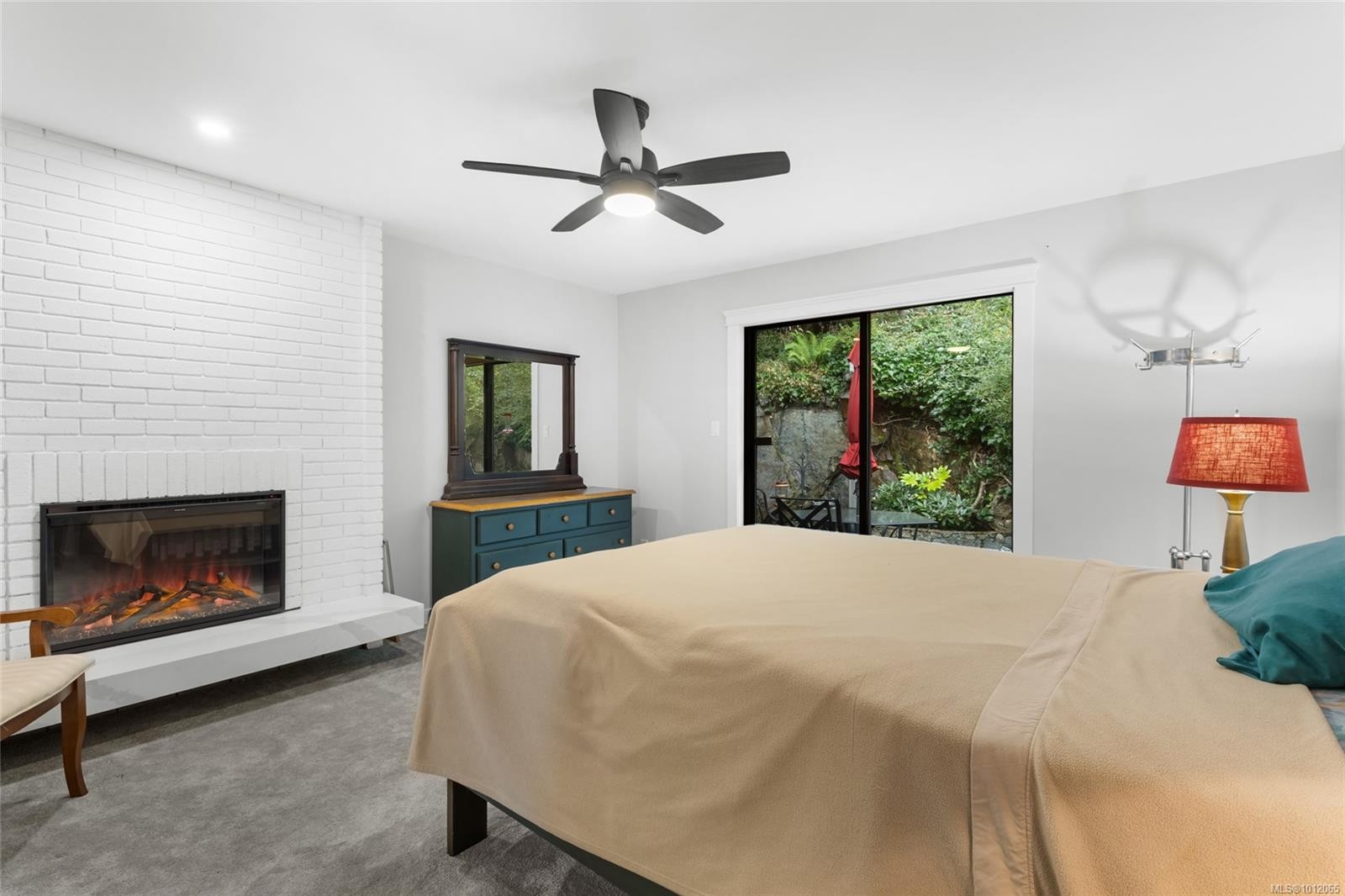 8870 Forest Park Dr, North Saanich, BC