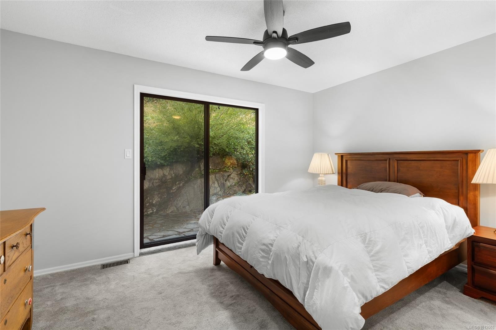 8870 Forest Park Dr, North Saanich, BC