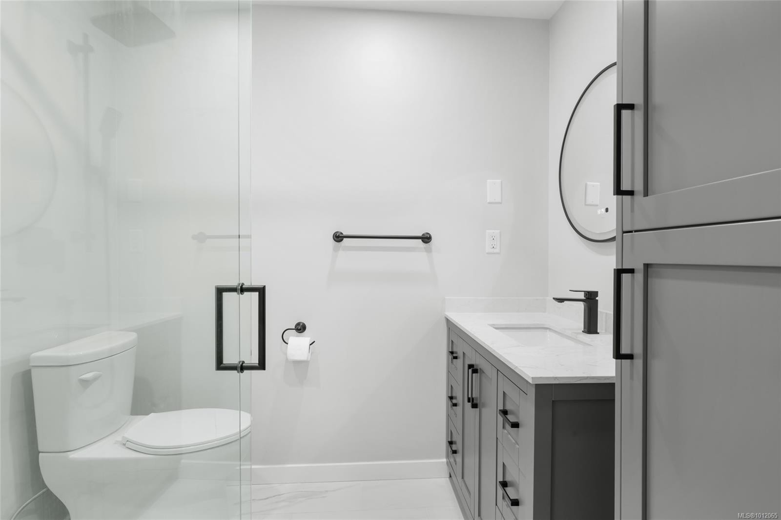 8870 Forest Park Dr, North Saanich, BC