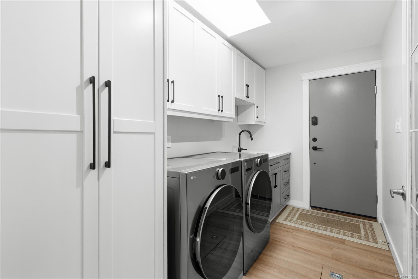 8870 Forest Park Dr, North Saanich, BC