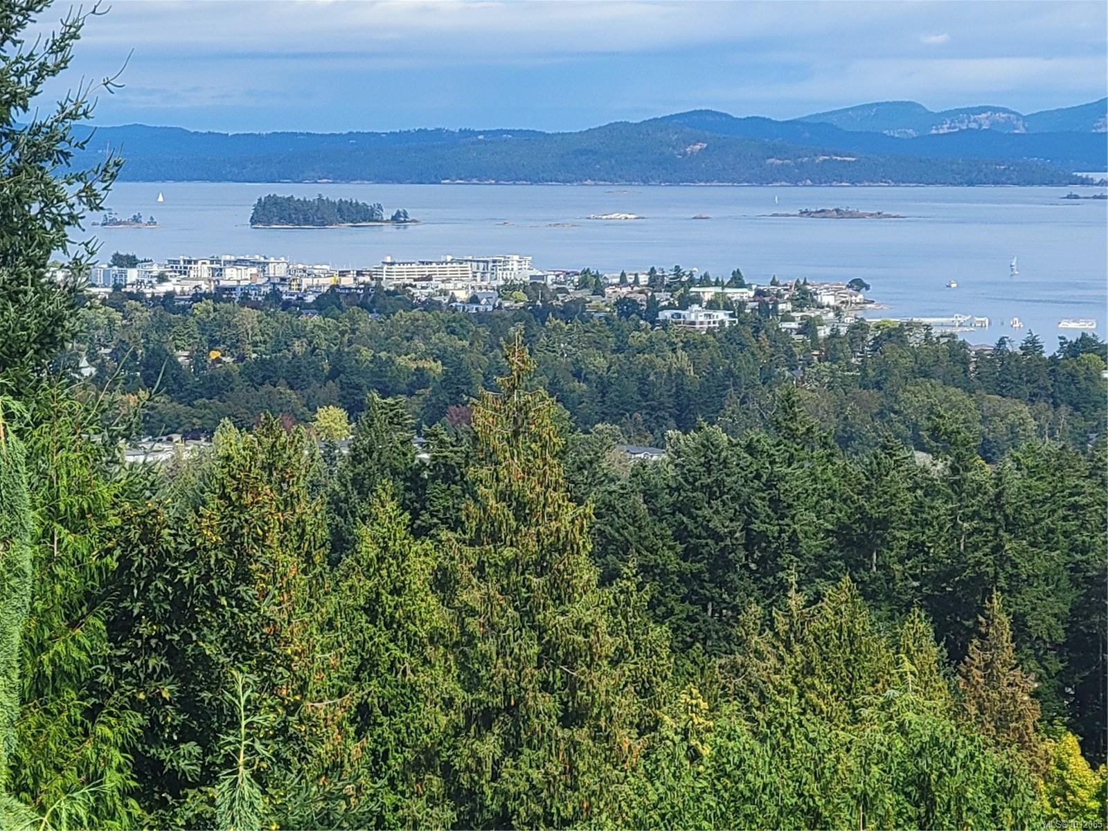 8870 Forest Park Dr, North Saanich, BC