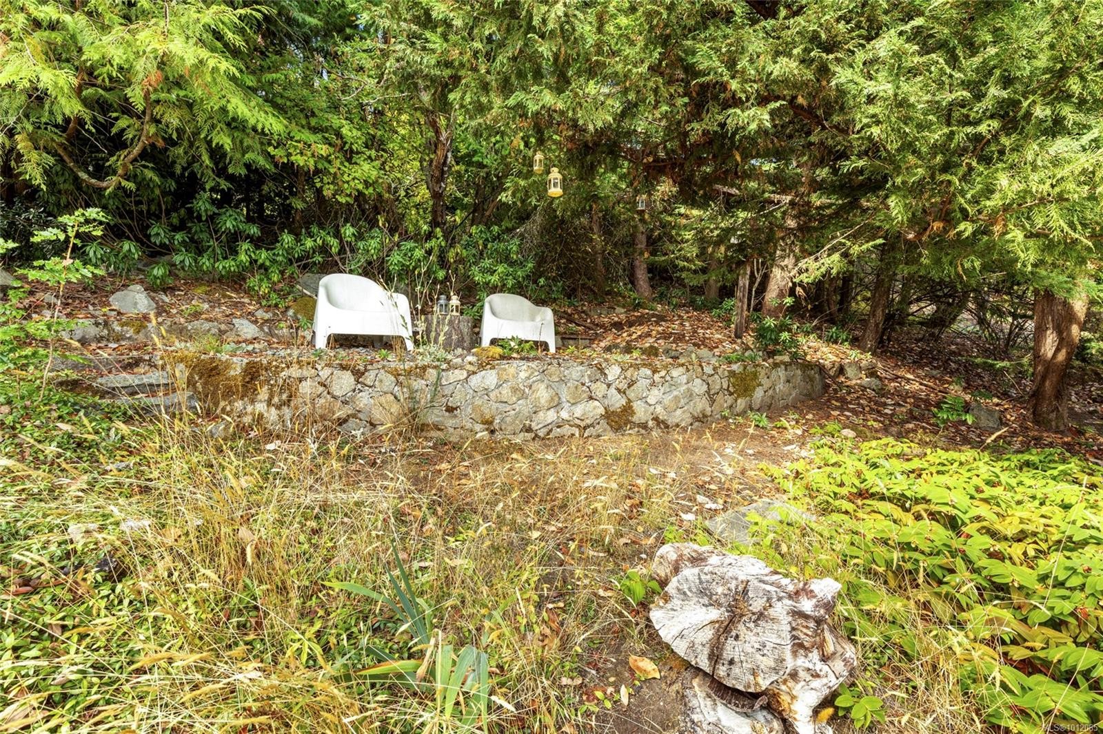 8870 Forest Park Dr, North Saanich, BC