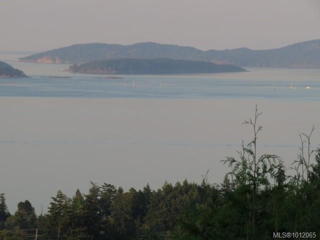 8870 Forest Park Dr, North Saanich, BC