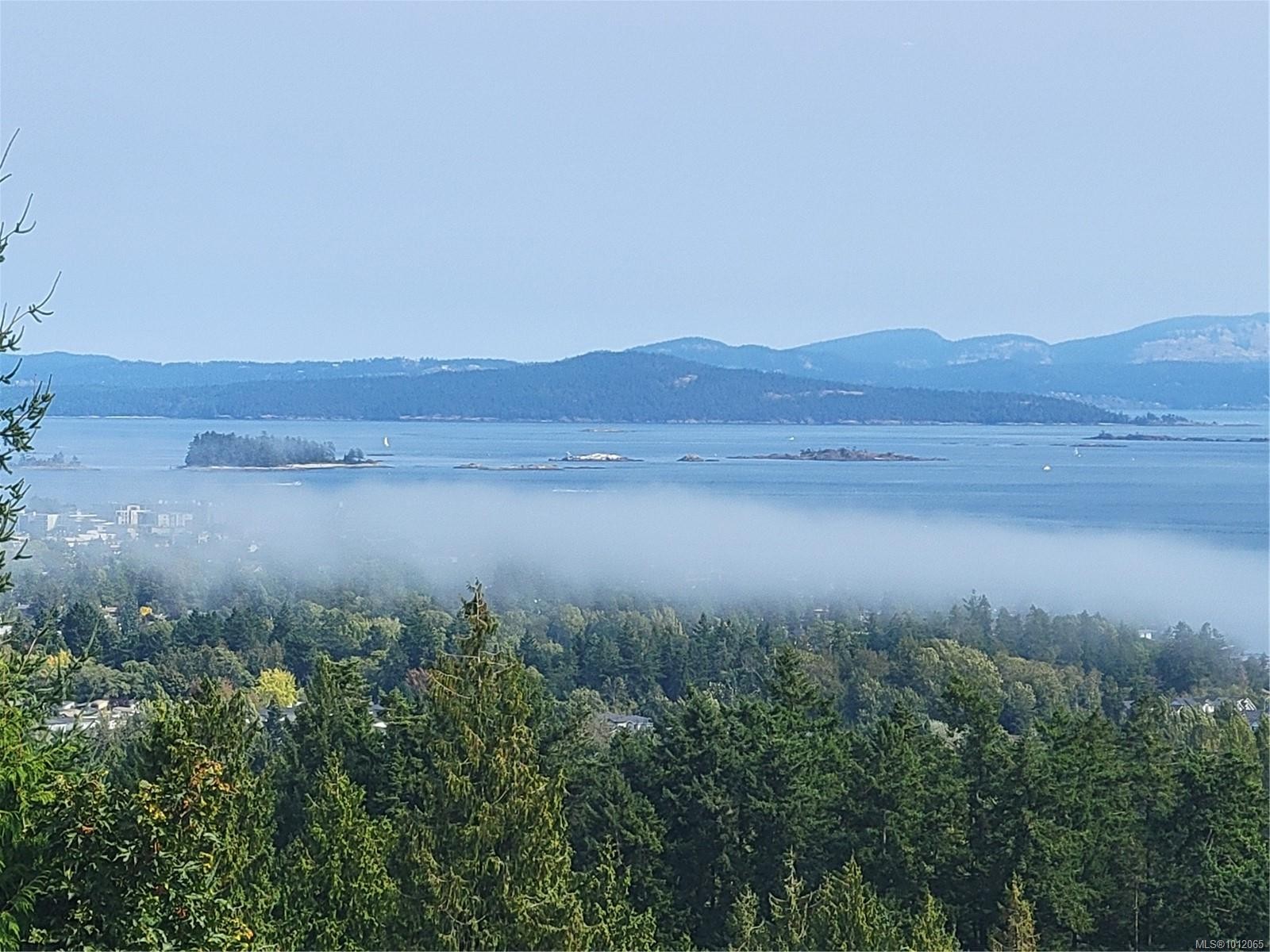 8870 Forest Park Dr, North Saanich, BC