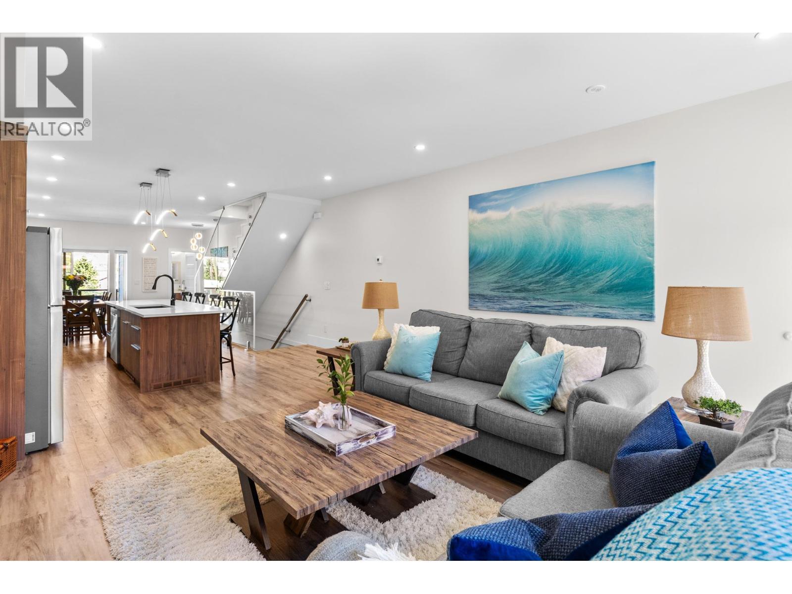 18 Loon Crescent Unit# 3, Osoyoos, BC - Indoor Photo Showing Living Room