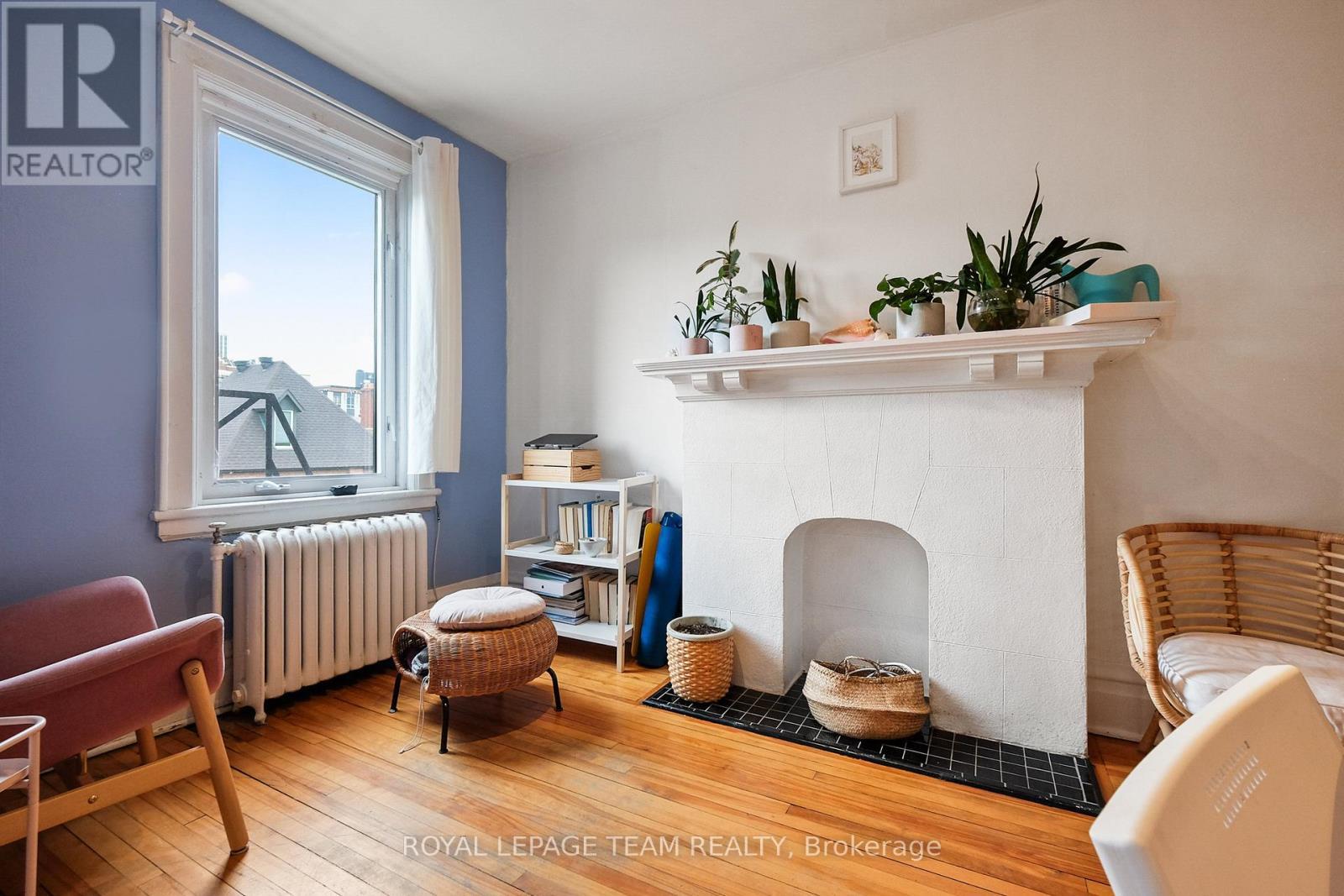 305 Waverley Street, Ottawa, ON - Indoor