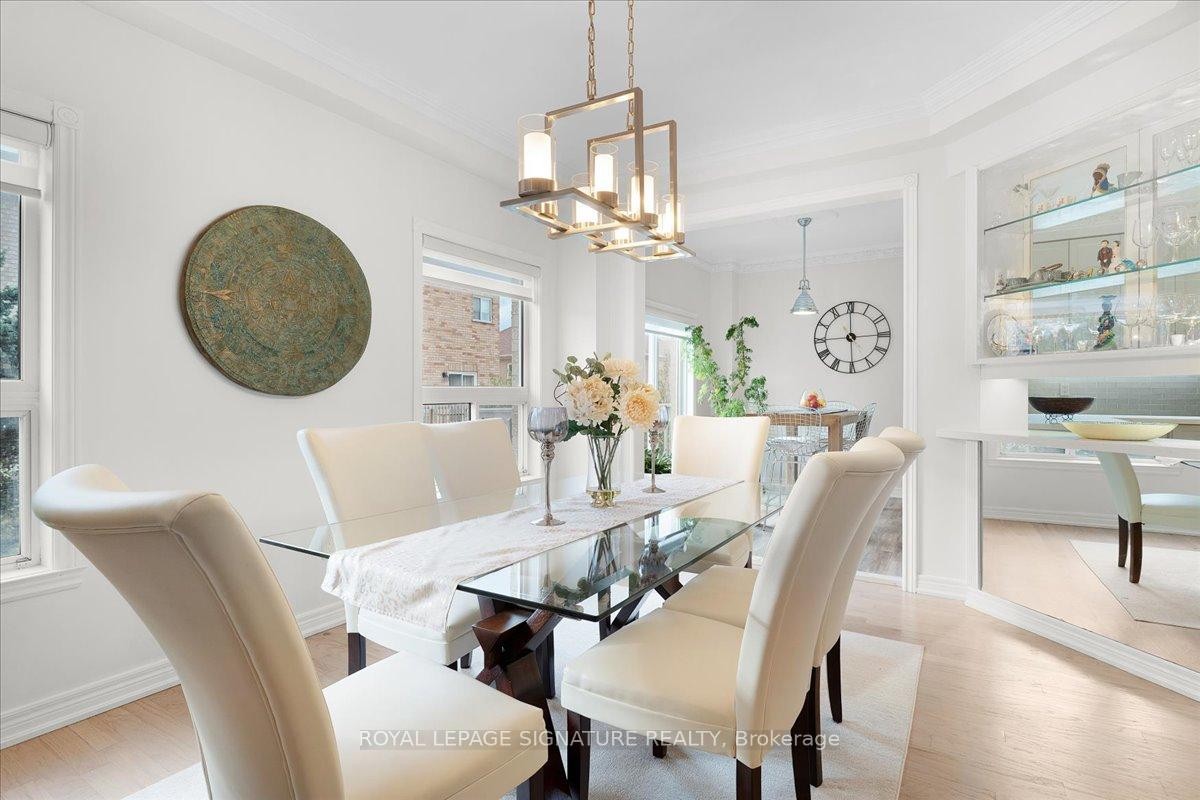 12 Pietro Drive, Vaughan, ON - Indoor Photo Showing Dining Room