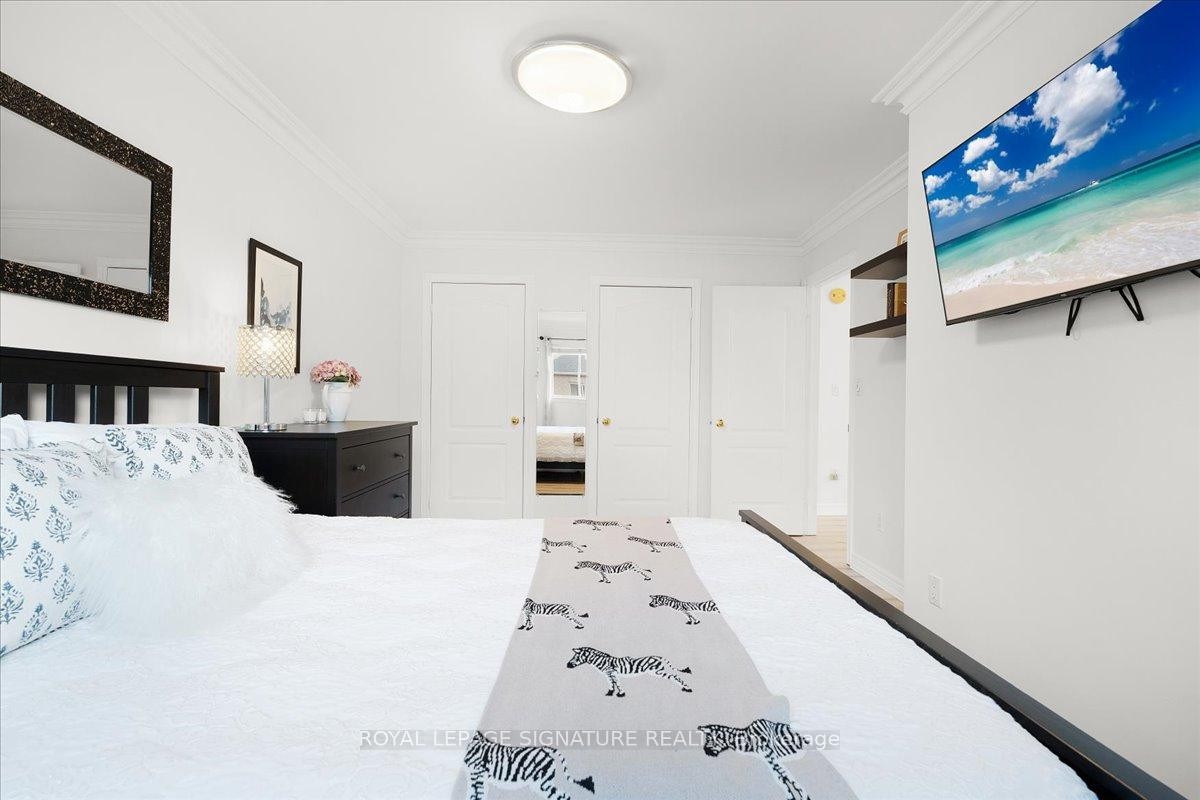 12 Pietro Drive, Vaughan, ON - Indoor Photo Showing Bedroom