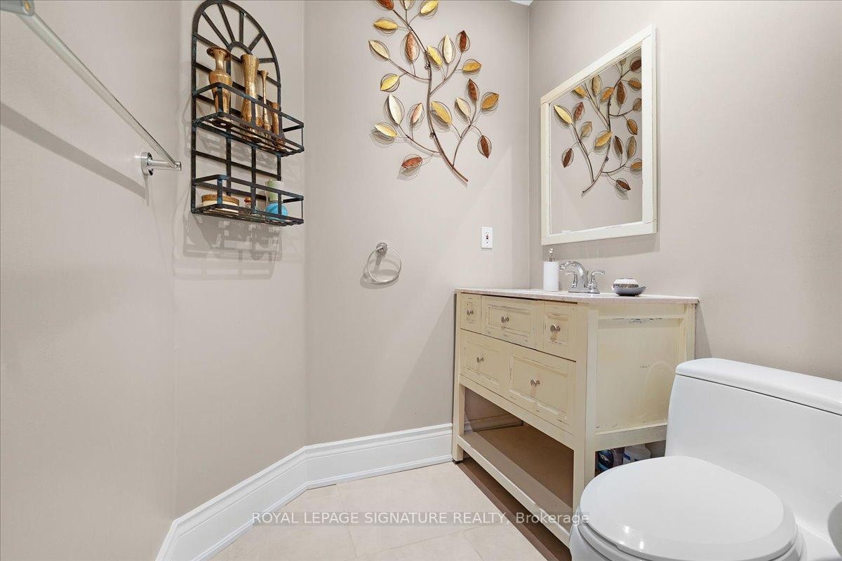 12 Pietro Drive, Vaughan, ON - Indoor Photo Showing Bathroom
