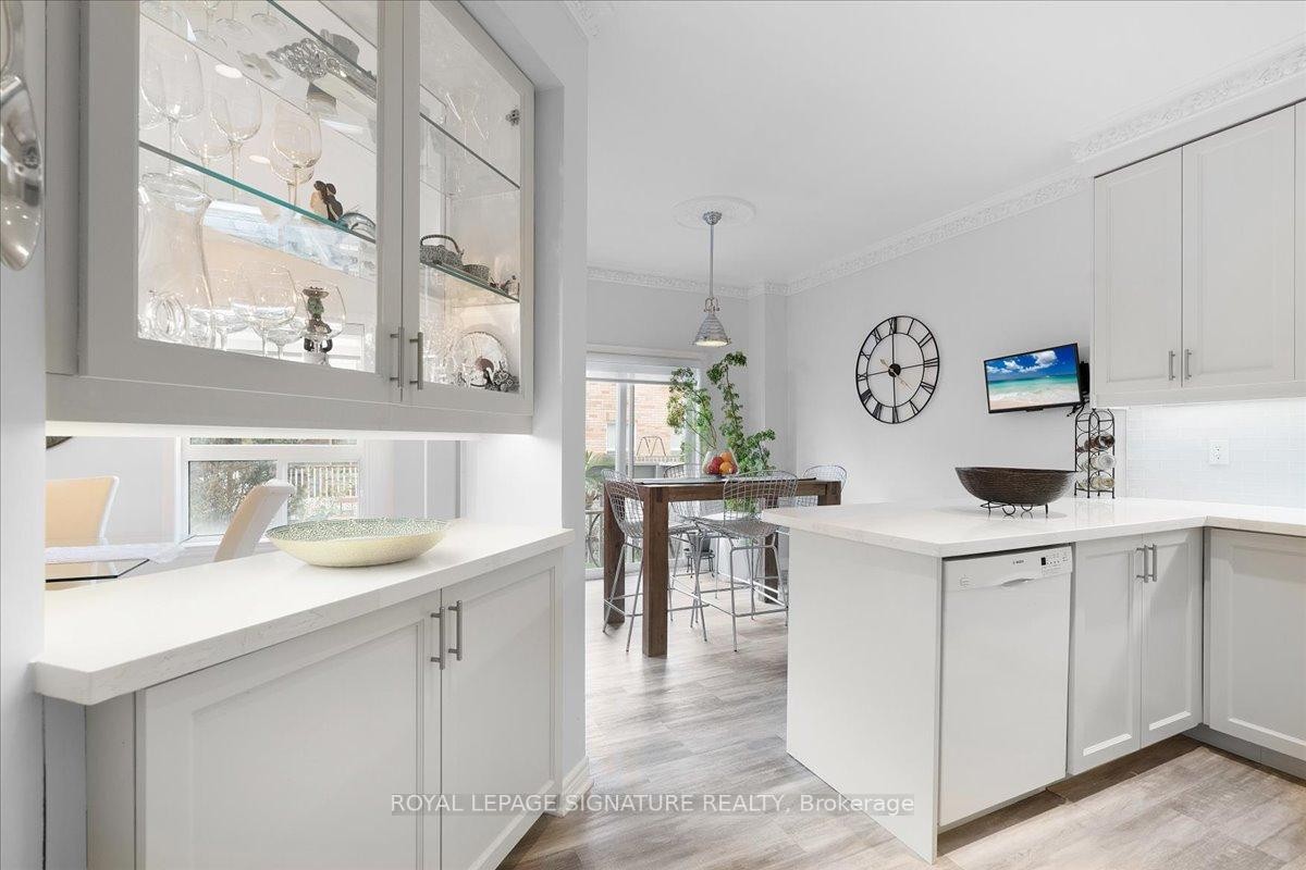 12 Pietro Drive, Vaughan, ON - Indoor