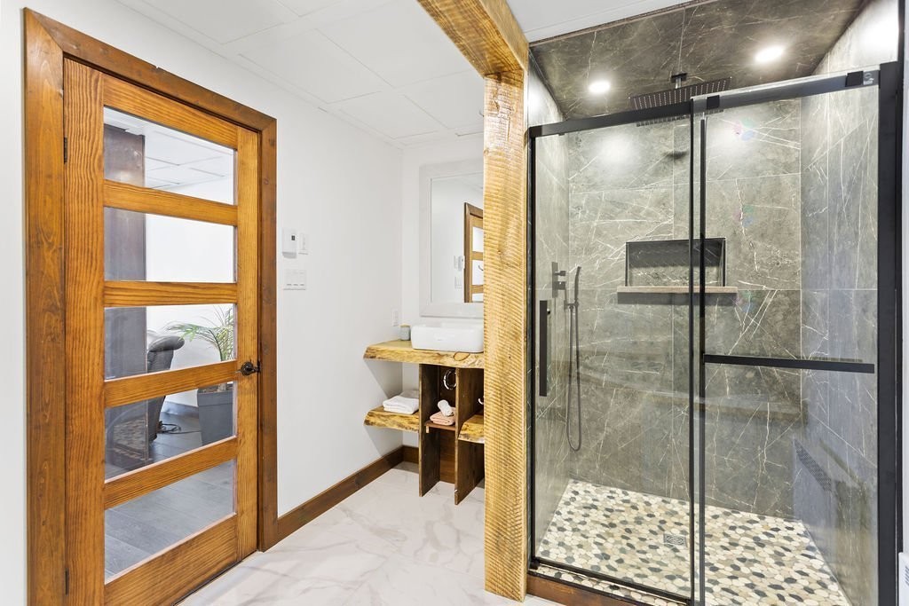 Salle de bains - 104 Ch. Brunette, Lac-Supérieur, QC - Indoor
