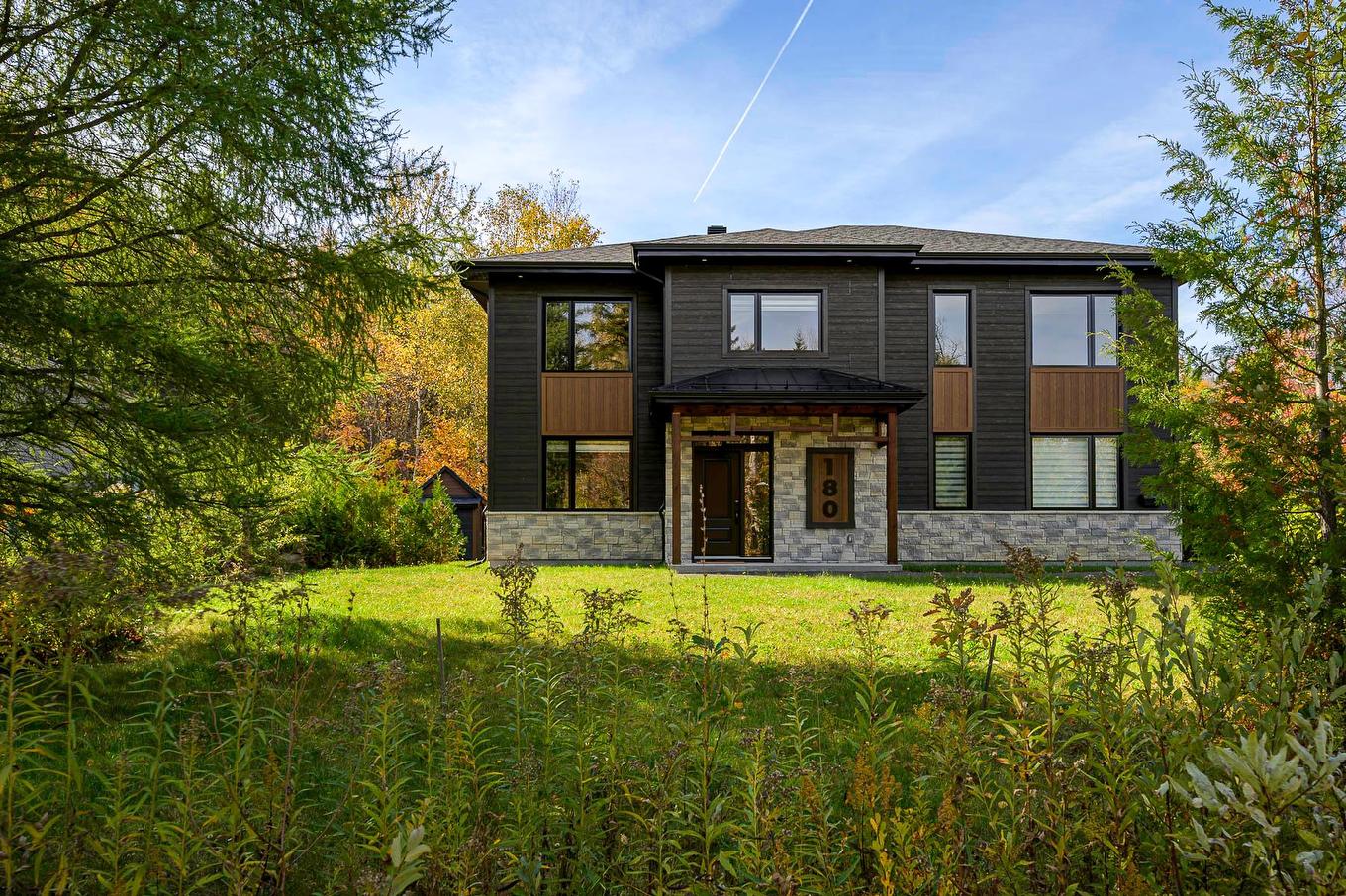 Façade - 180 Av. Nantel, Sainte-Agathe-Des-Monts, QC - Outdoor