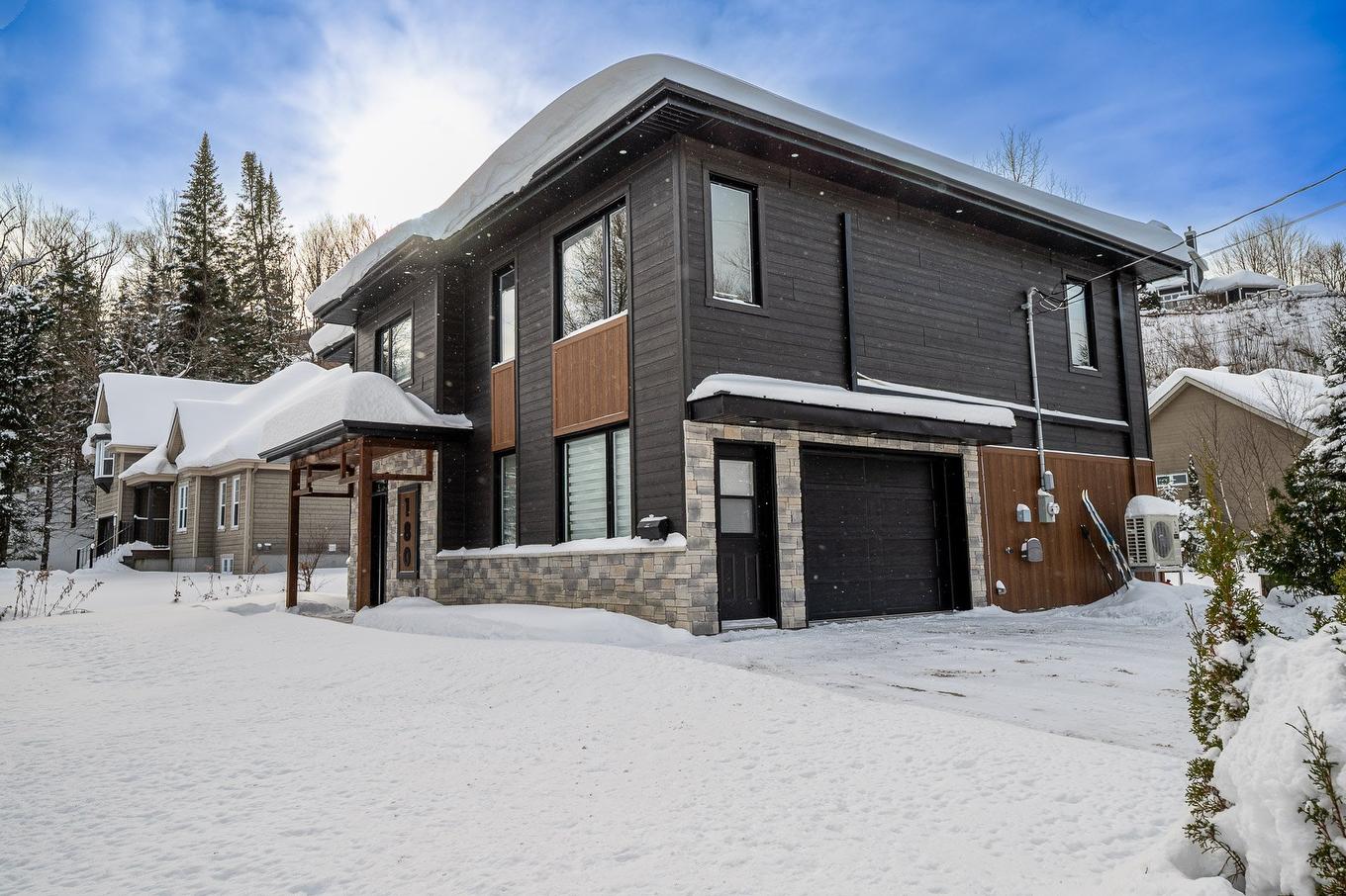 Garage - 180 Av. Nantel, Sainte-Agathe-Des-Monts, QC - Outdoor