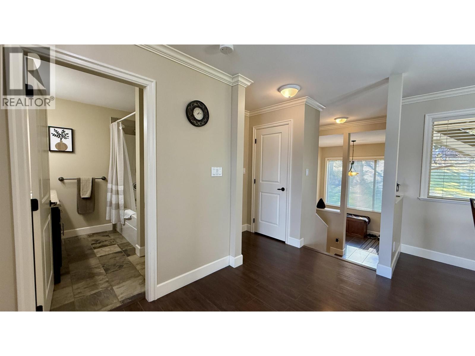 4635 Caverly Road, Lac La Hache, BC - Indoor Photo Showing Other Room