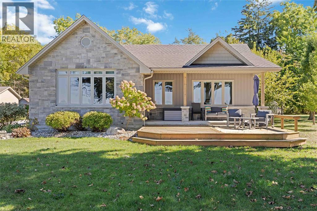 4052 St. Clair Parkway, Port Lambton, ON - Outdoor With Deck Patio Veranda