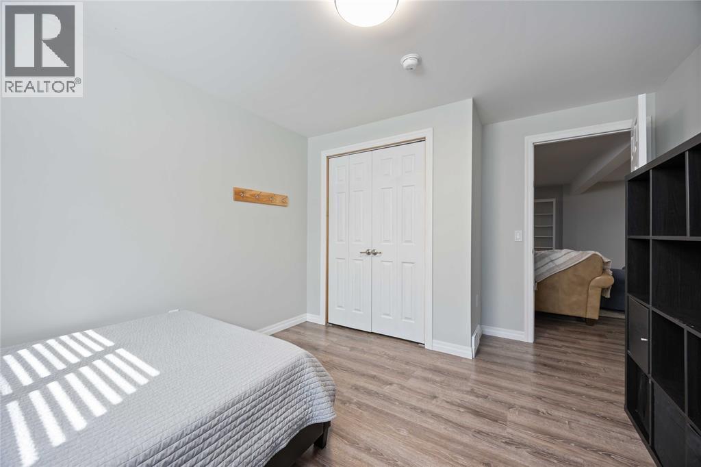 4052 St. Clair Parkway, Port Lambton, ON - Indoor Photo Showing Bedroom