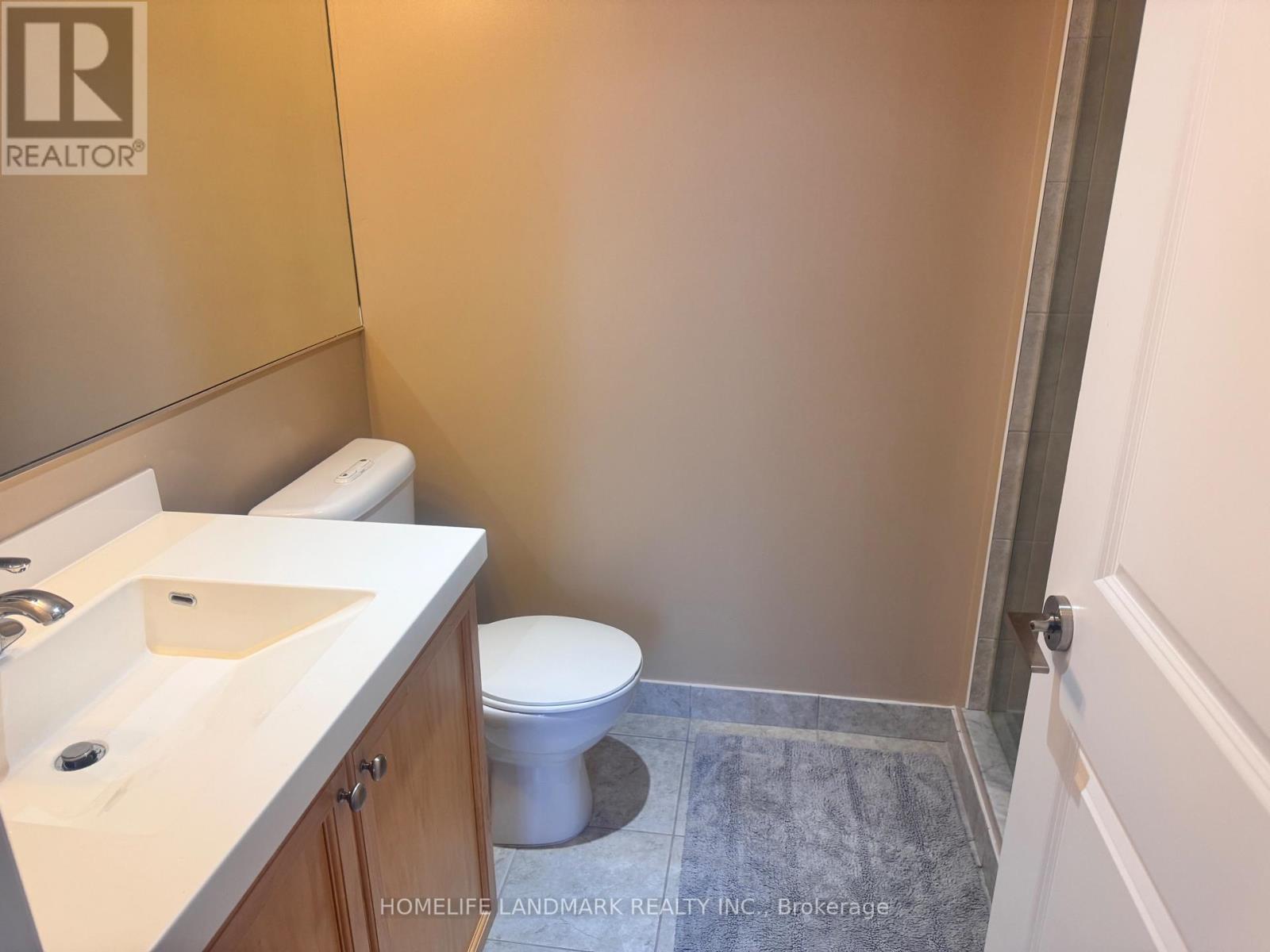 1323 - 500 Doris Avenue, Toronto, ON - Indoor Photo Showing Bathroom