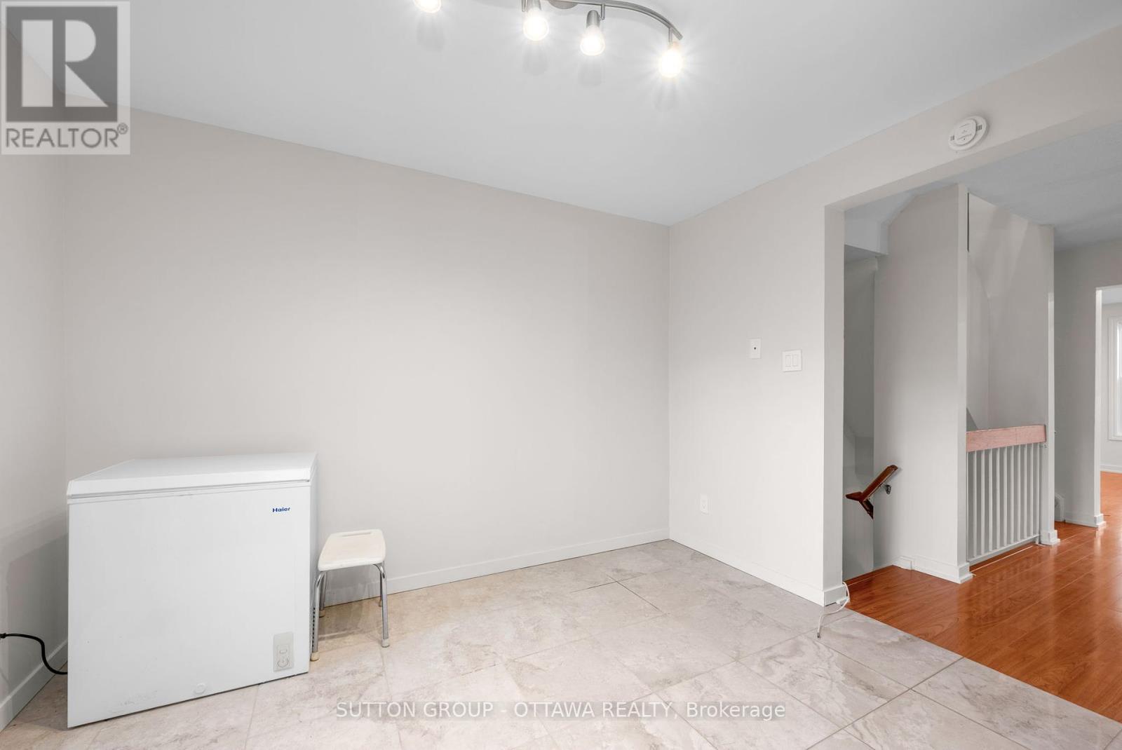 Kitchen (looking out to living room) - 1 Marielle Court, Ottawa, ON - Indoor Photo Showing Other Room
