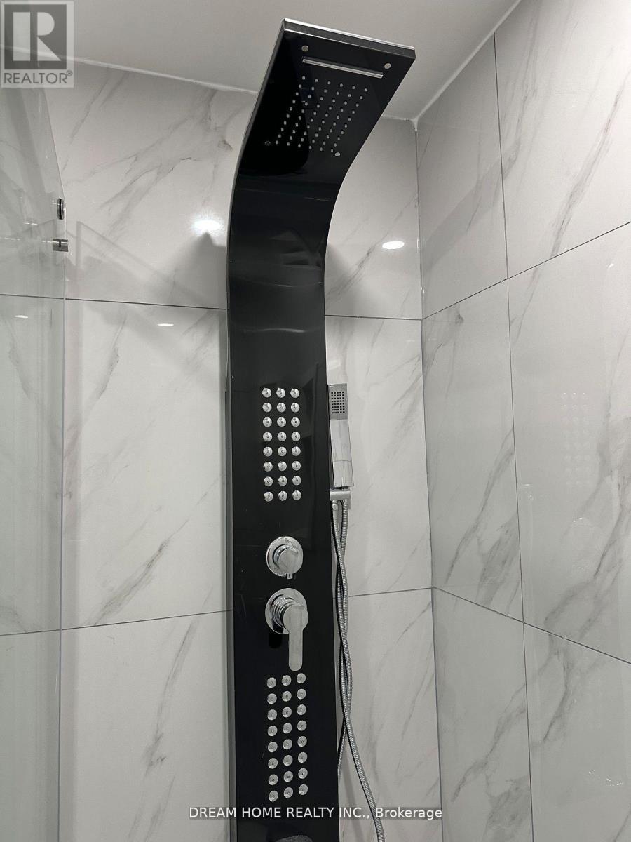 11 Argelia Crescent E, Brampton, ON - Indoor Photo Showing Bathroom