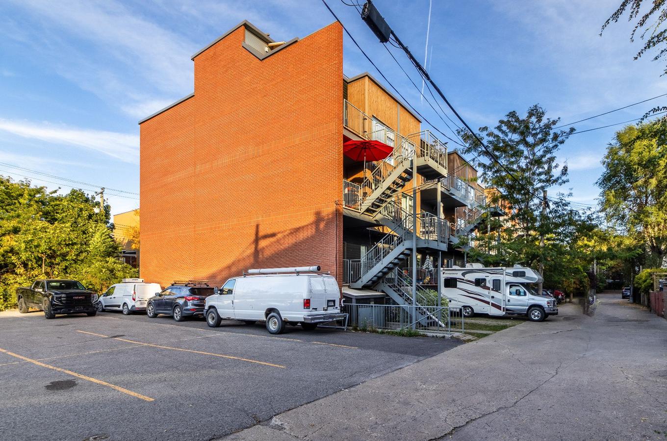 Face arrière - 102-5332 12E Avenue, Montréal (Rosemont/La Petite-Patrie), QC - Outdoor