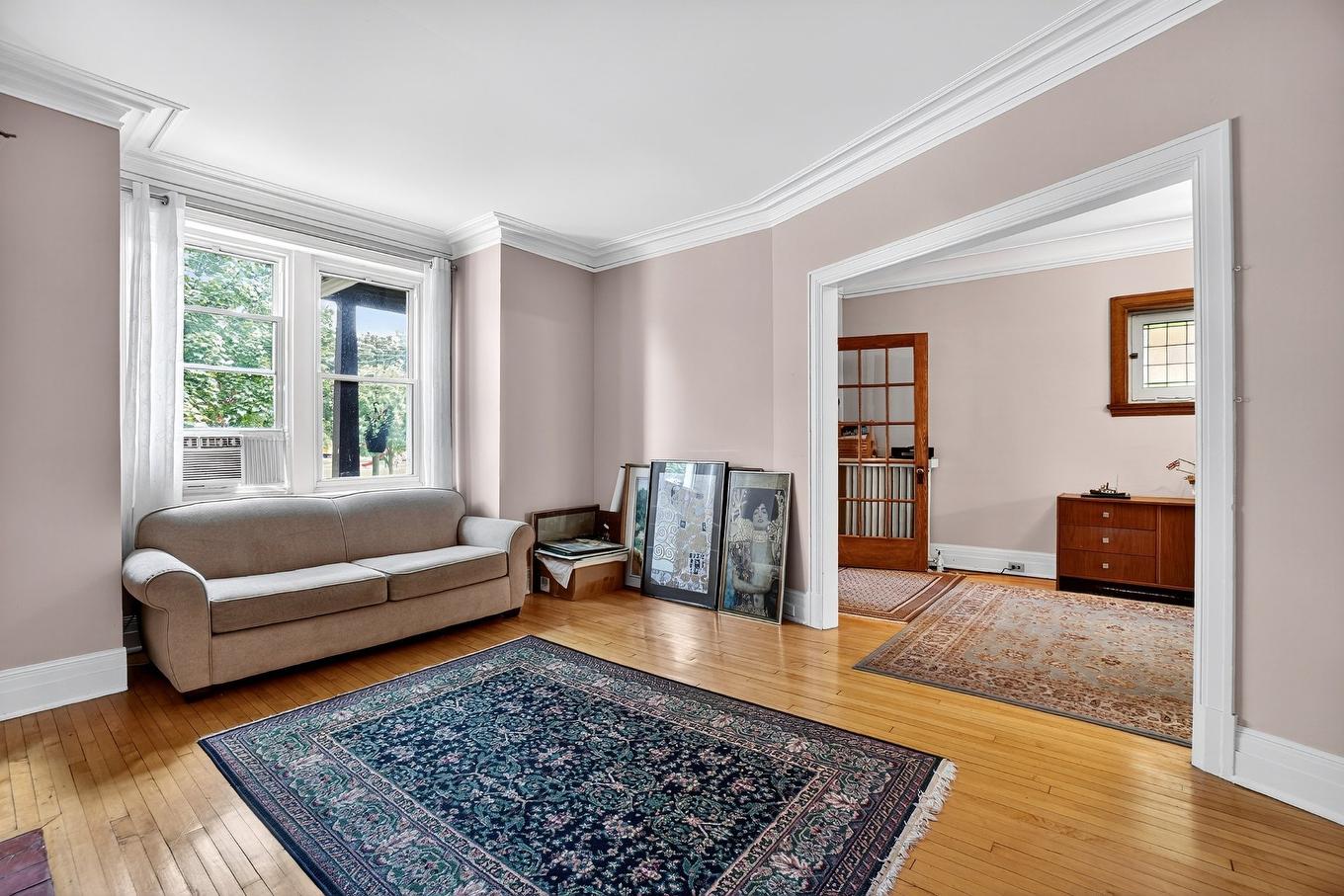 Salon - 41 Av. Parkside, Montréal-Ouest, QC - Indoor