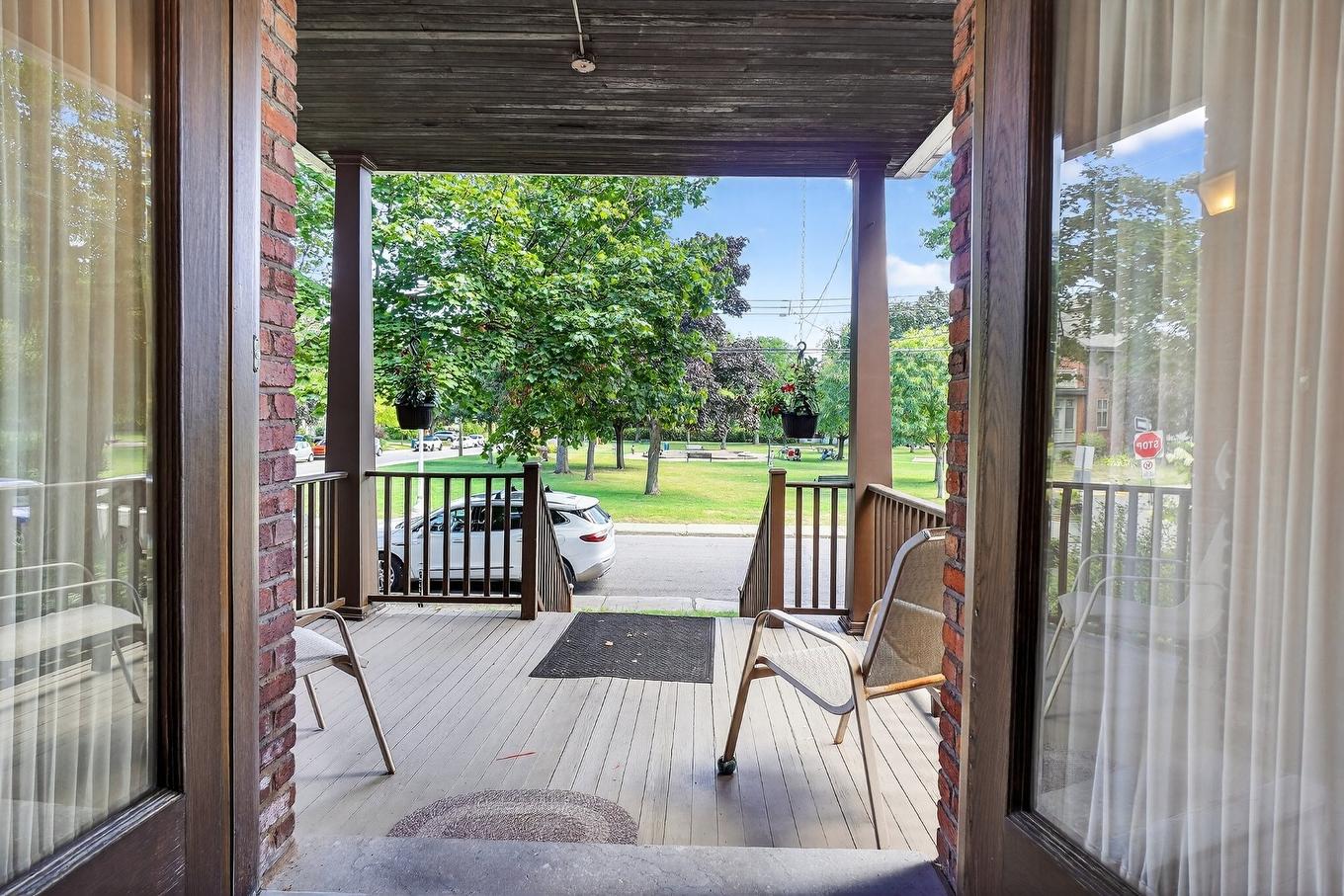 Hall d'entrée/Vestibule - 41 Av. Parkside, Montréal-Ouest, QC - With Deck Patio Veranda With Exterior