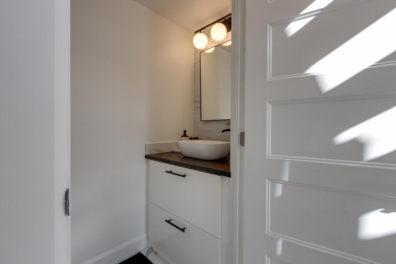 Salle d'eau - 899 Rue Notre-Dame, Repentigny (Repentigny), QC - Indoor Photo Showing Other Room