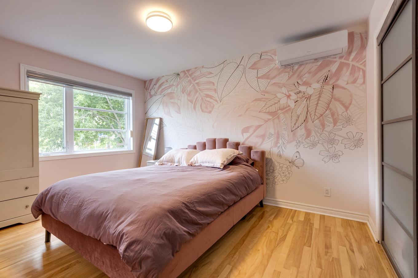 Chambre à coucher principale - 12240 Av. Salk, Montréal (Montréal-Nord), QC - Indoor Photo Showing Bedroom