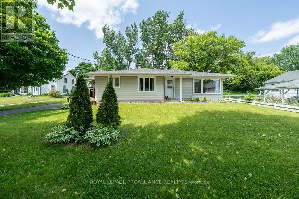 1036 Wagarville Road, Frontenac (Frontenac Centre), ON - Outdoor