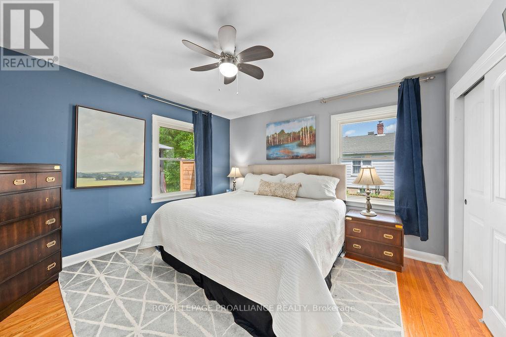 1036 Wagarville Road, Frontenac (Frontenac Centre), ON - Indoor Photo Showing Bedroom