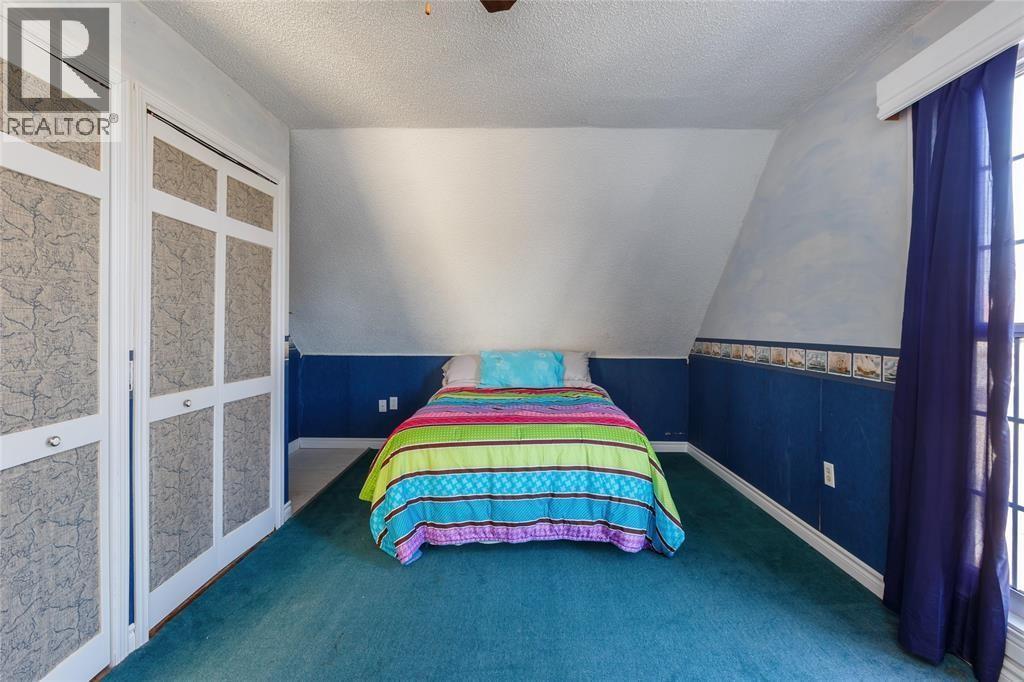 379 Maxwell Street, Sarnia, ON - Indoor