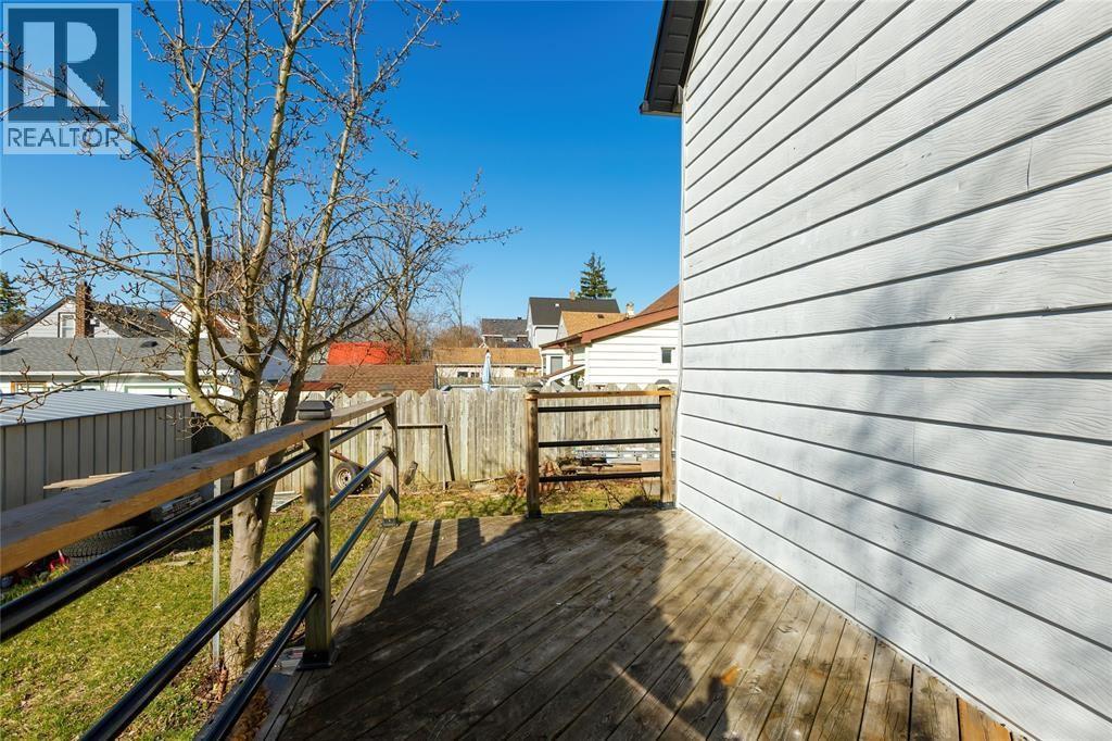 379 Maxwell Street, Sarnia, ON - Outdoor