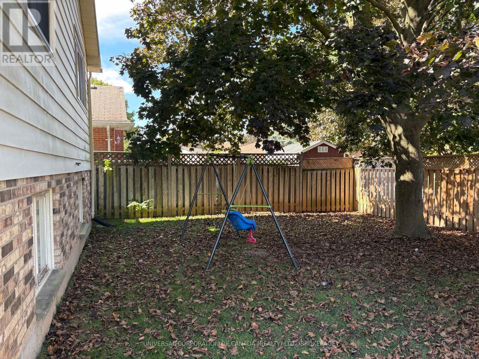 15 Treadwell Street E, Aylmer, ON - Outdoor