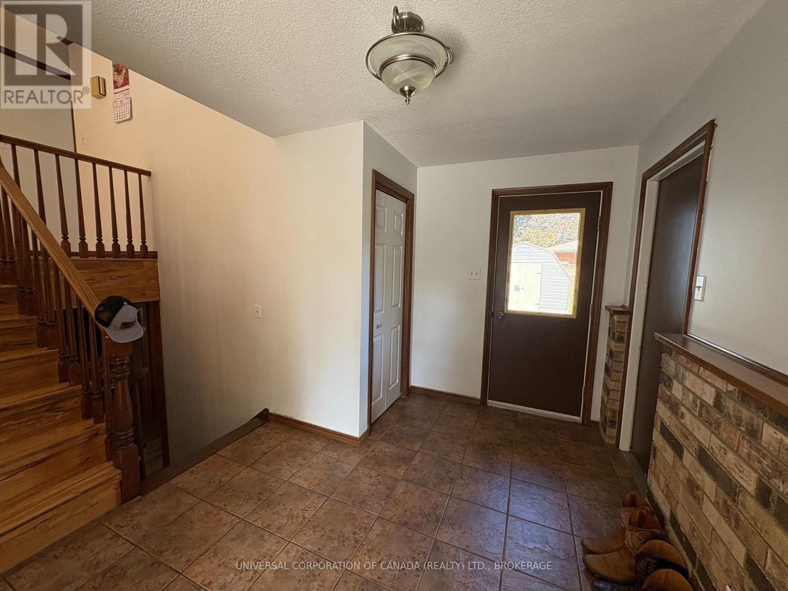 15 Treadwell Street E, Aylmer, ON - Indoor Photo Showing Other Room