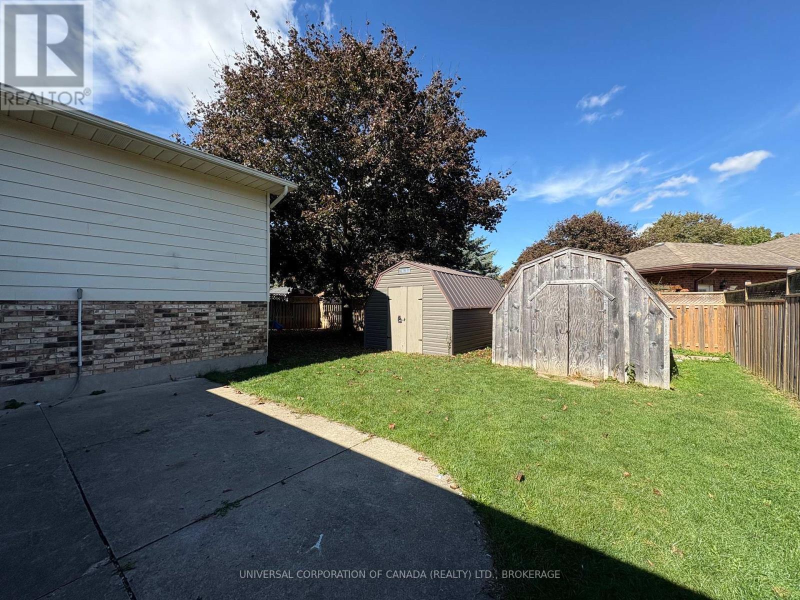 15 Treadwell Street E, Aylmer, ON - Outdoor