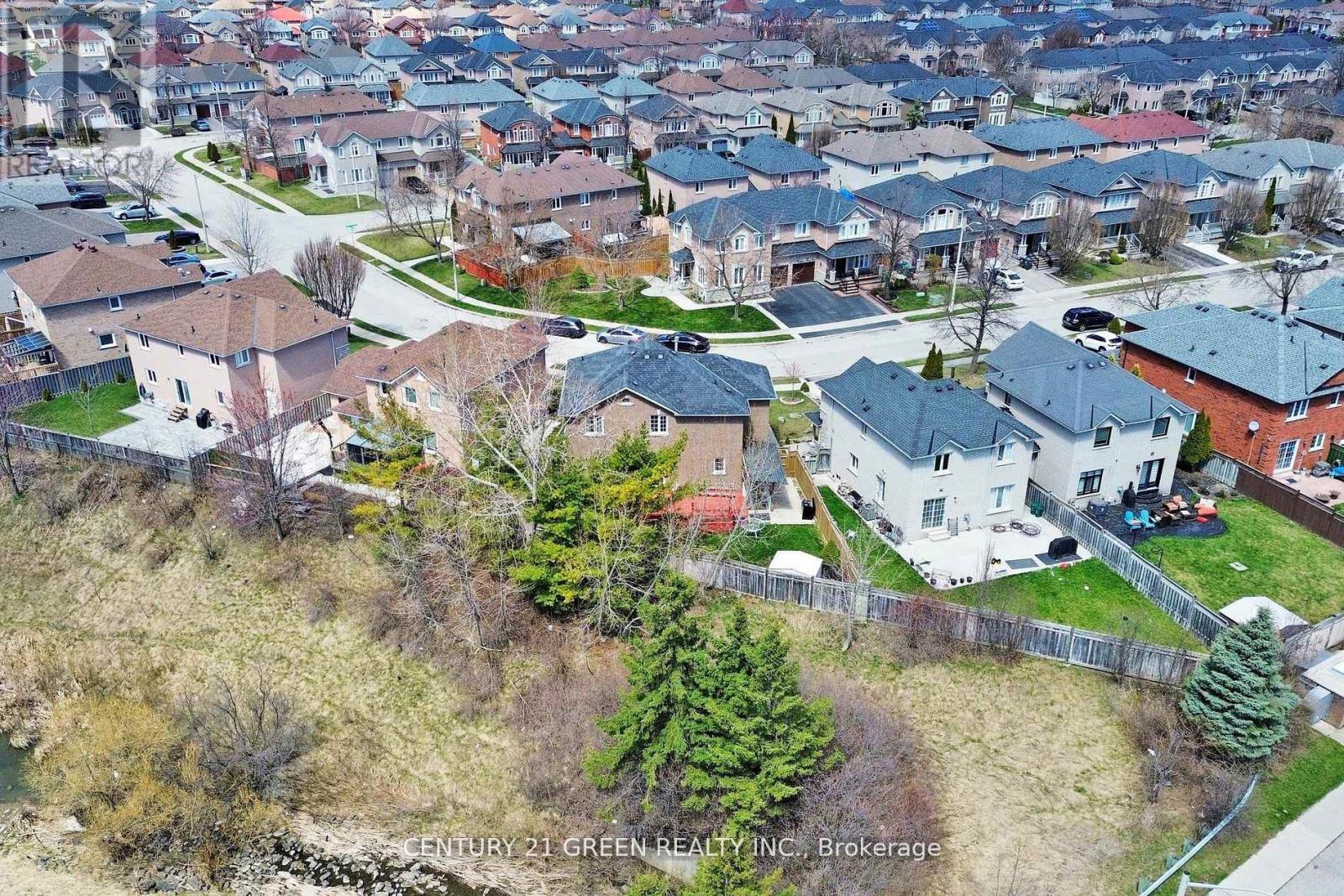 26 Dolphin Song Crescent, Brampton, ON - Outdoor With View