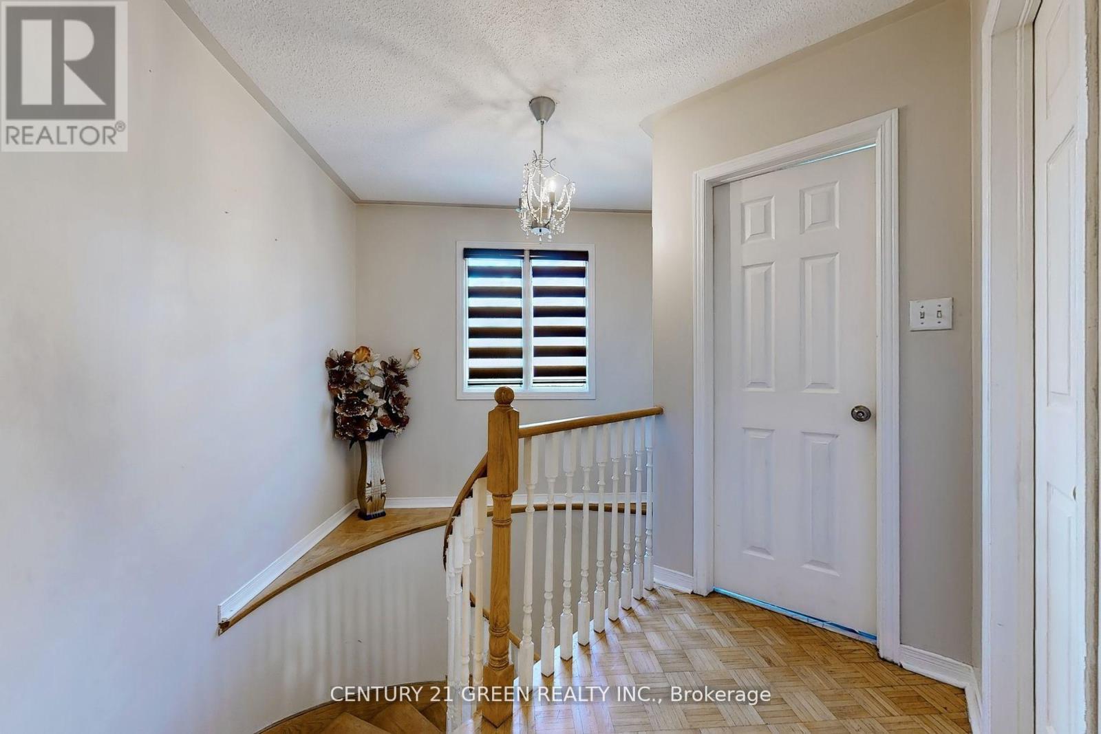26 Dolphin Song Crescent, Brampton, ON - Indoor Photo Showing Other Room