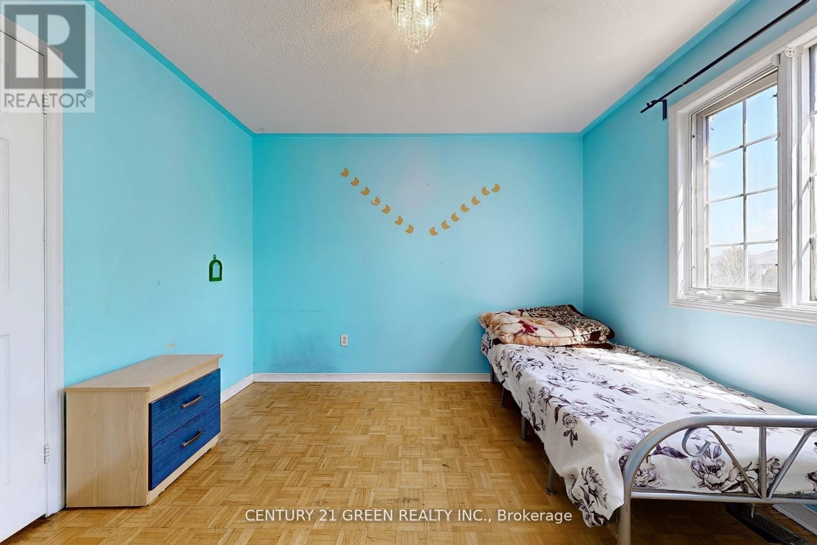26 Dolphin Song Crescent, Brampton, ON - Indoor Photo Showing Bedroom