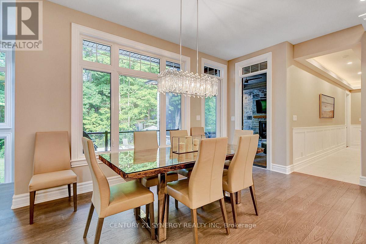 1443 Duchess Crescent, Ottawa, ON - Indoor Photo Showing Dining Room
