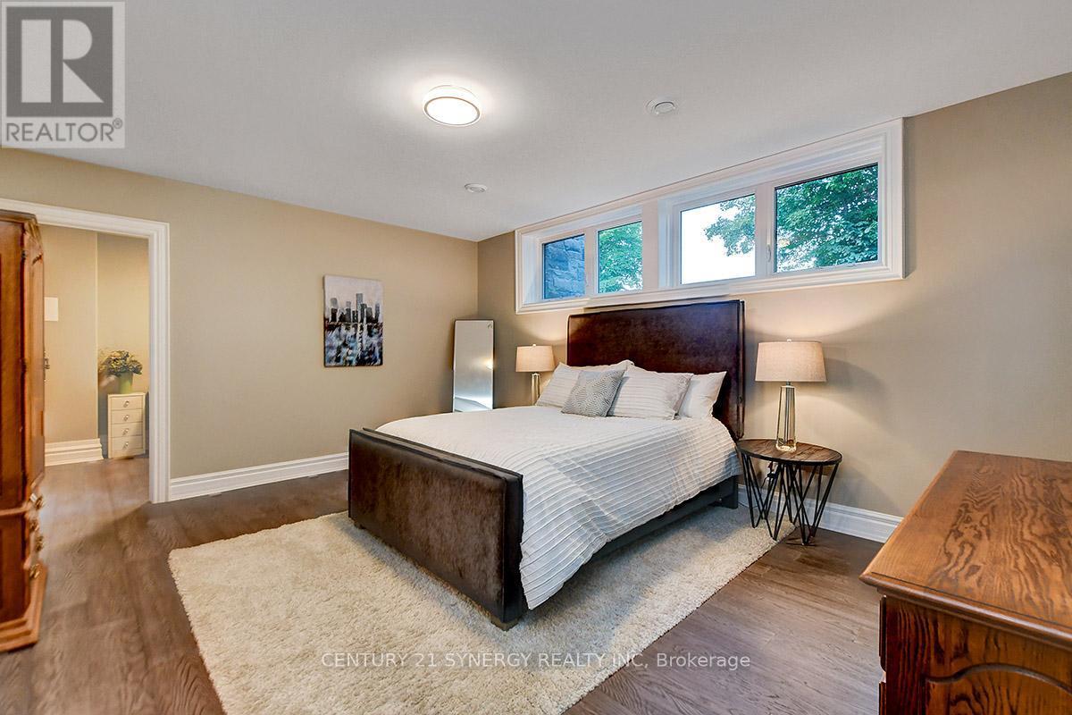 1443 Duchess Crescent, Ottawa, ON - Indoor Photo Showing Bedroom