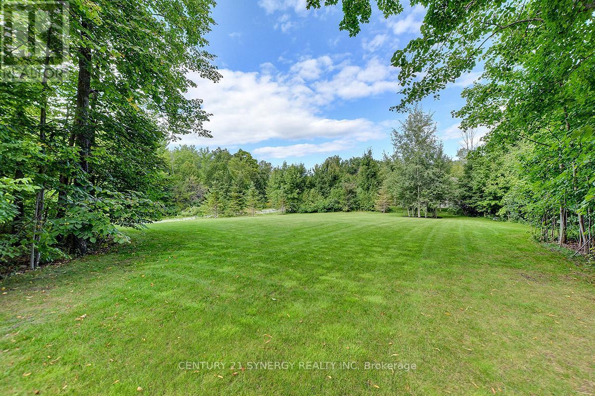 1443 Duchess Crescent, Ottawa, ON - Outdoor